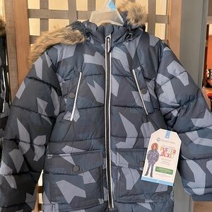 Brand new. Members choice. Never work. Tags on.